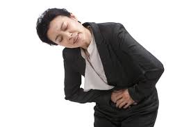 오른쪽 갈비뼈 아래 통증