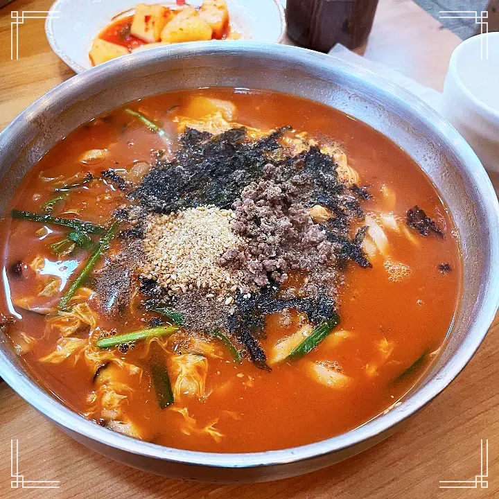 6시내고향 강릉 주문진 감자 옹심이 직접 갈아 만든 감자 100% 옹심이 얼큰한 장옹심이 장옹심이칼국수 장칼국수 맛집 오늘 방송 추천 