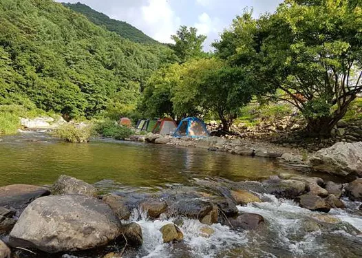 깊은골캠핑장