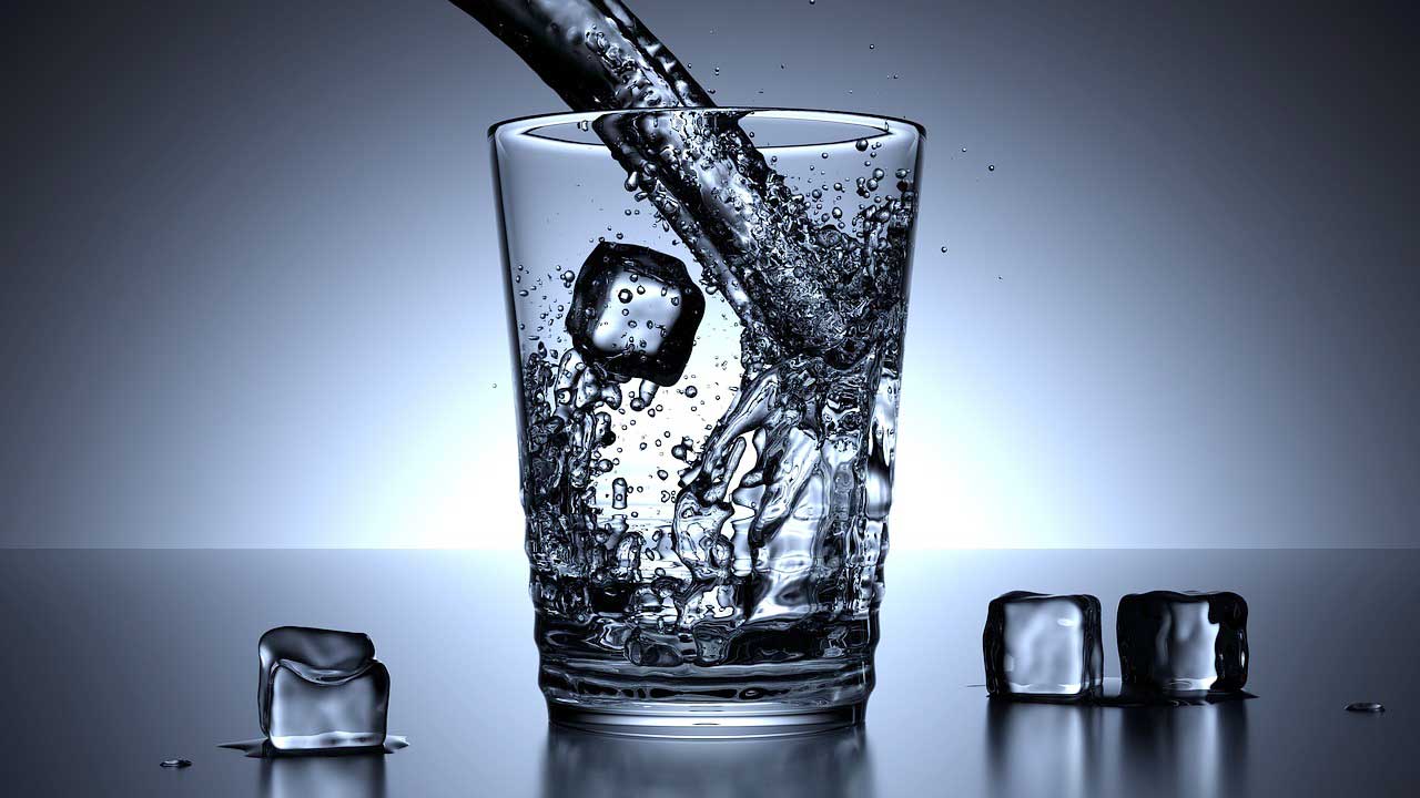 하루 물 섭취량은 얼마나 필요할까? 건강을 위한 올바른 수분 섭취 방법