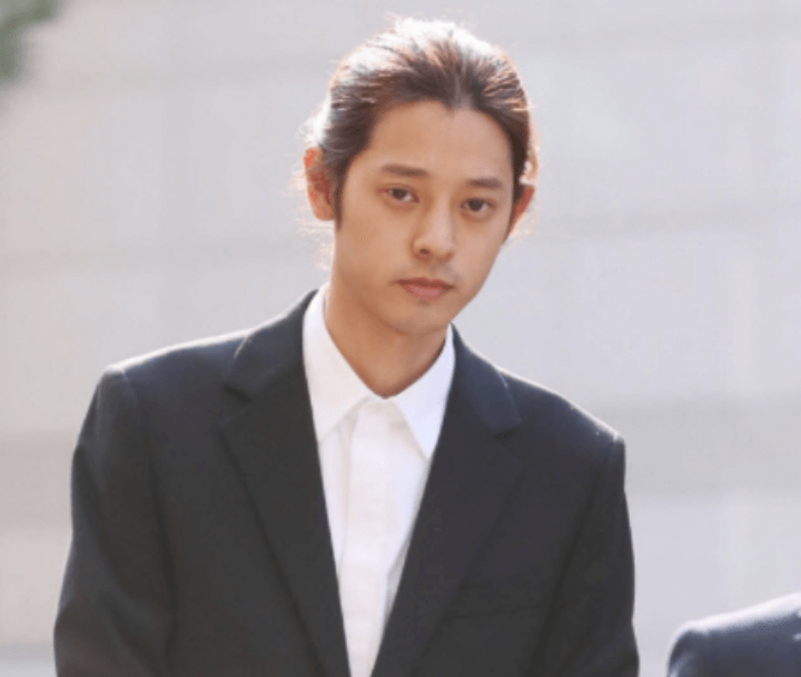 정준영-징역-정장