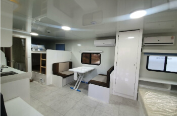 용인자연휴양림 카라반 캠핑카2