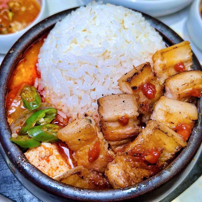 생방송투데이 서대문 연희동 삼천 번의 수제 칼집 삼겹살 맛집