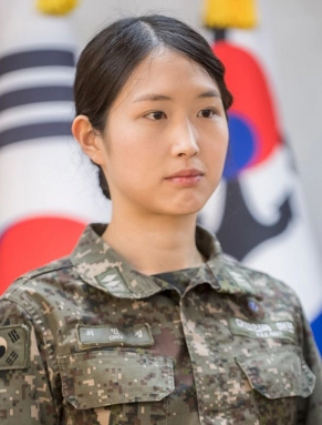 최민정 프로필 나이 고향 학력 해군 SK 경력 페이스북