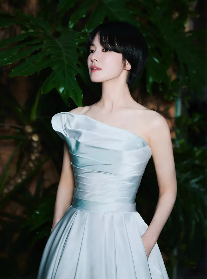 송혜교 쇼메, 송혜교 화보, 송혜교 보그, 송혜교 주얼리, 송혜교 목걸이, 쇼메, 쇼메 앰버서더, 쇼메 주얼리, 쇼메 목걸이, 비 마이 러브, 쇼메 비 마이 러브, 조세핀 컬렉션, 하이주얼리 브랜드, 프랑스 명품 주얼리, 쇼메 가격, 쇼메 예물, 명품 예물 추천, 쇼메 후기, 쇼메 실착, 셀럽 주얼리, 송혜교 착용, 쇼메 예약구매, 명품 주얼리 추천, 하이주얼리 착용컷, 비마이러브 실착, 쇼메 조세핀