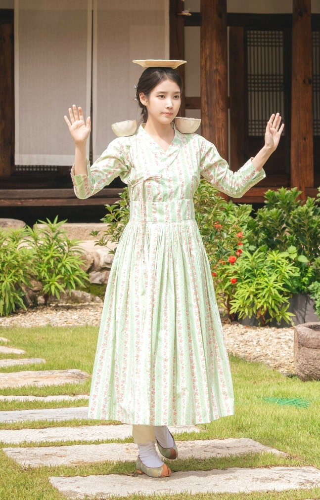 21세기 대군부인 원작 몇부작 등장인물 줄거리 OTT 넷플릭스