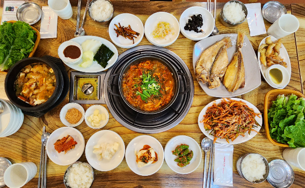 남해 멸치 쌈밥 사진