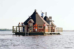 바스 글로스카, 핀란드