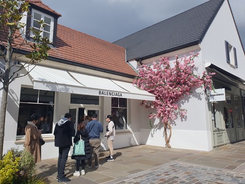 라발레빌리지-발렌시아가