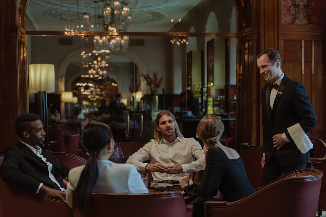 자이가르닉 효과 카페에서의 웨이터 관찰