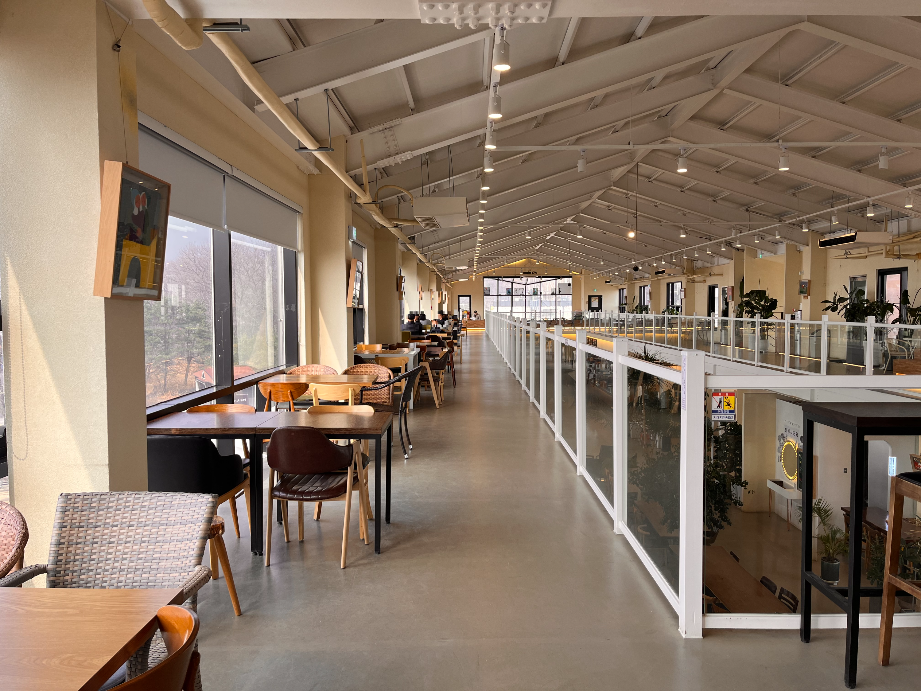 용인 대형 베이커리 카페 라미르