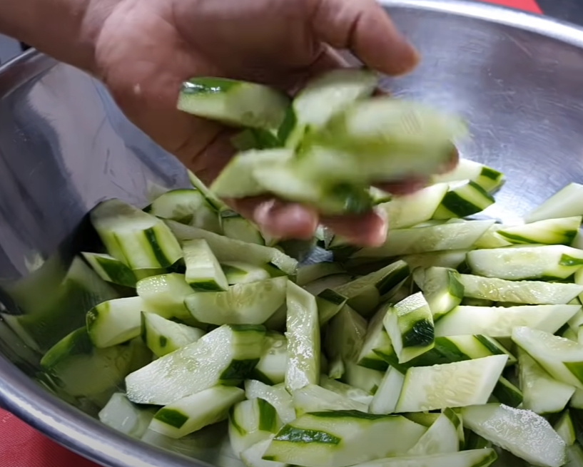  오이무침 맛있게 하는법 