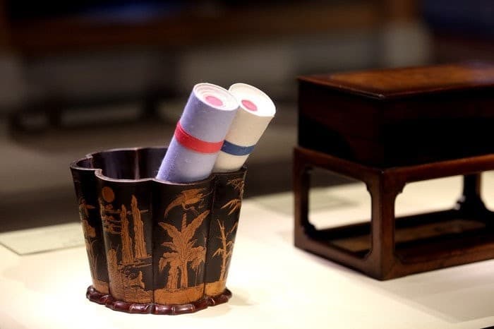 조선 공예의 실용 구조와 현대 브랜드 굿즈 전략 비교