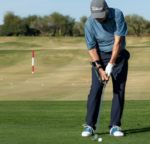 임팩트때 손목 모양