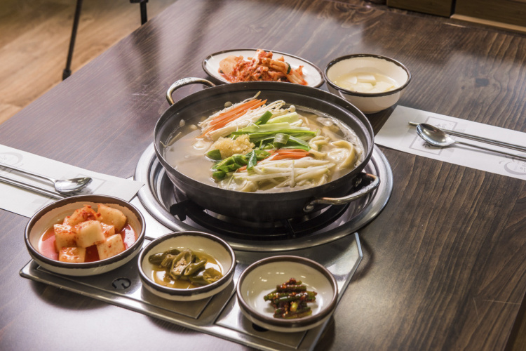 충남 공주 전설의 맛 황해도식 호박 만두전골 맛집 추천