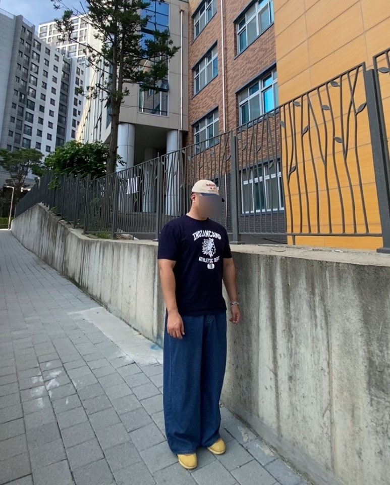 데일리룩('26. 7. 25.)곤니치와봉쥬르 빈티지 투톤 볼캡, 디그랜드마틴 인디언 티셔츠, 그리너리 크리드 와이드 데님팬츠, 케이엔드 나바호 터키석 팔찌, 나이키 코르테즈 래빗