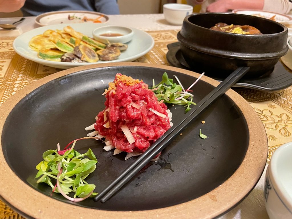 명동정