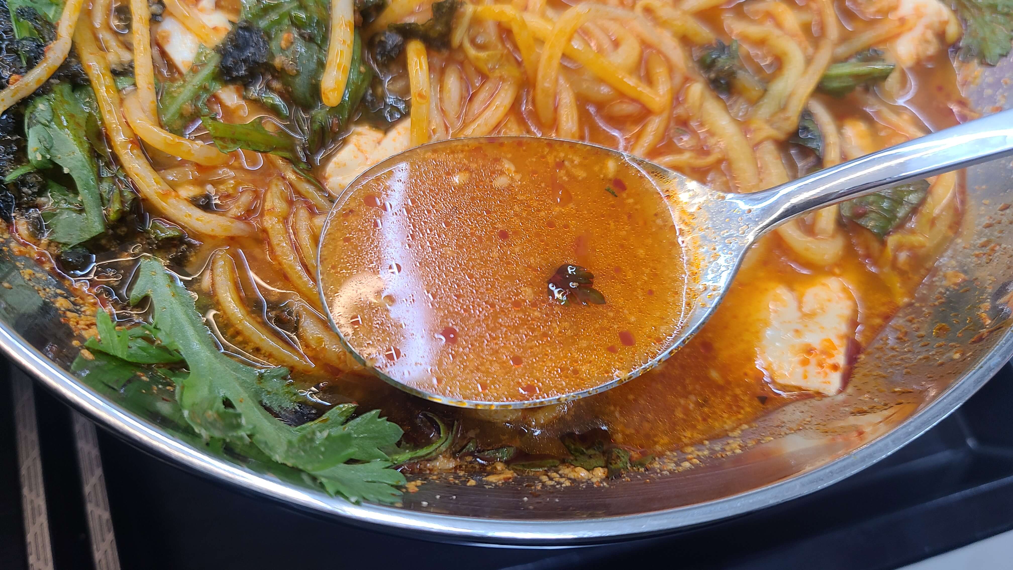 솔만두-순두부해장우동-국물