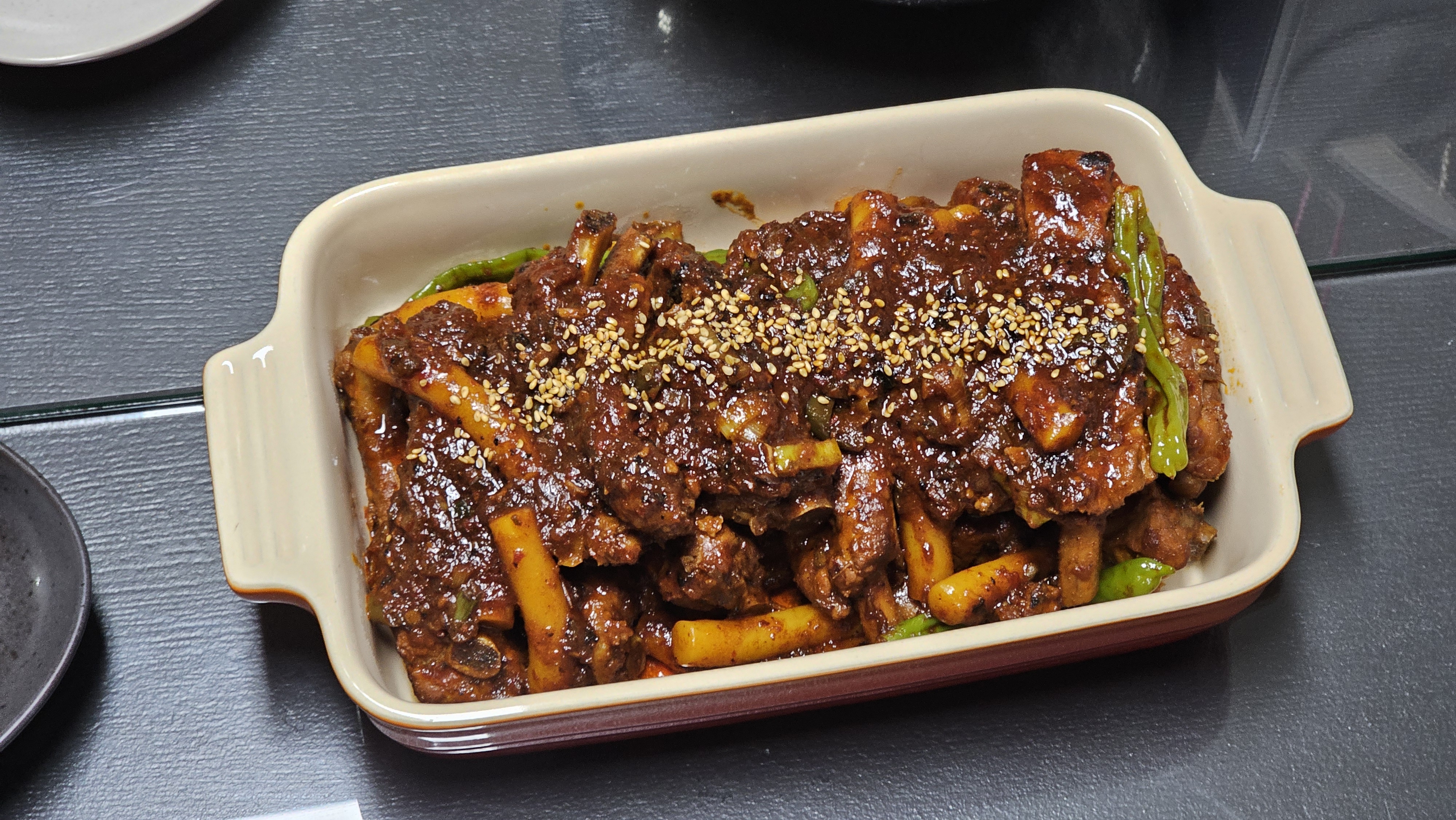 매콤하고 맛있는 밥도둑 등갈비찜