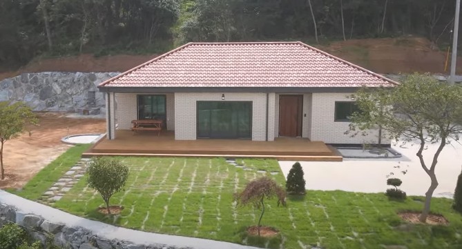 [급매물] 충청남도 전원주택 매매 - 부여군 홍산면 정동리, 태안군 태안읍 남문리, 태안군 남면 신장리, 당진군 대호지면 조금리, 태안군 태안읍 인평리