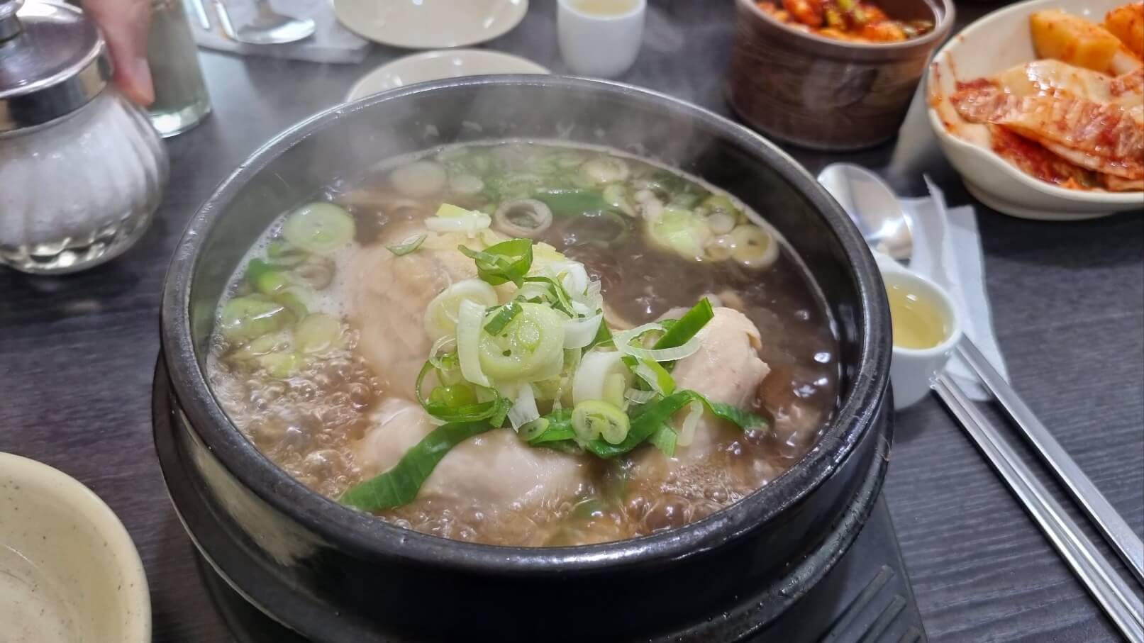 장수삼계탕-한방삼계탕