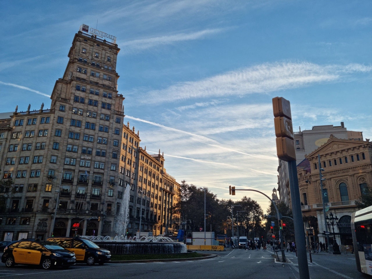 바르셀로나 중심가의 모습