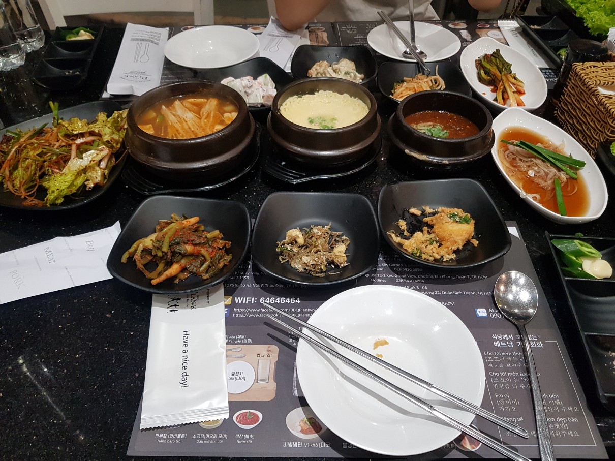 호치민 2군 타오디엔 코리안 BBQ 전문점 PLAN-K - 기본 반찬
