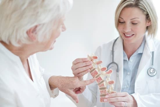 골다공증(Osteoporosis) │ 뼈가 약해지는 질환, 원인부터 치료까지 총정리