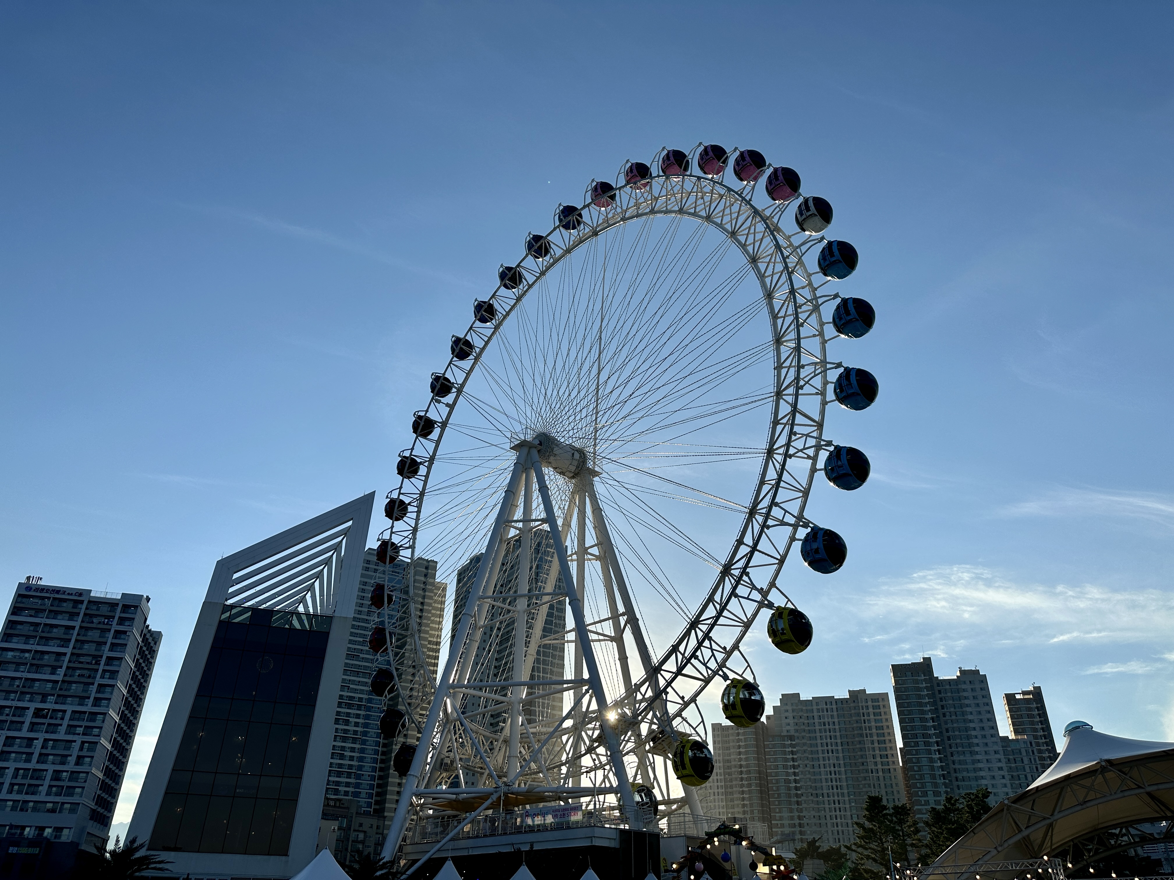 속초해수욕장에서 바라본 속초아이
