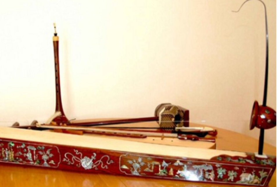 베트남의 민속 악기 단바우