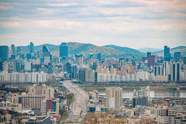 부동산 대책 시장 전망 & 전문가 분석 (+문 정부 비교)