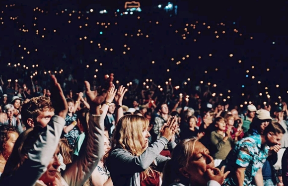공연 관람이 삶의 질에 미치는 영향으로 살펴보는 문화 경험의 깊이와 일상의 변화