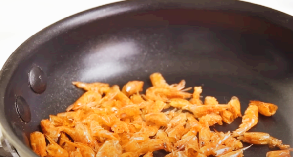 새우를 볶으시오