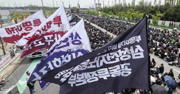 삼성전자 노조 이재용 자택 집회 및 SK하이닉스 6억 성과급 격차에 따른 총파업 리스크 심층 분석 (2026)