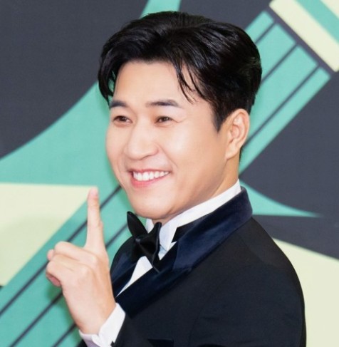 가수 김종민 11살연하 여자친구와 내년결혼 공개