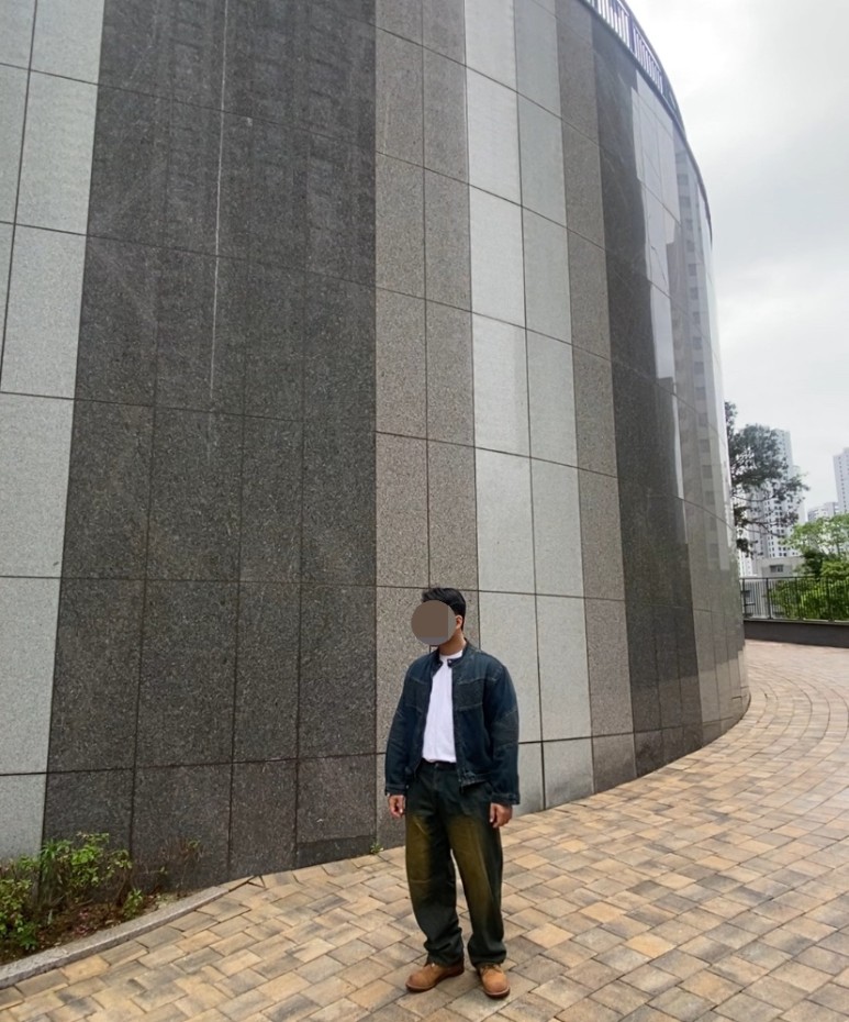 데일리룩(2024. 5. 6.) 디미트리블랙 VLAD 워시드 데님 바이커 자켓, 폴로 기본 반팔 티셔츠, 디미트리블랙 와이드 데님 팬츠, 레드윙 아이언레인저 스웨이드 호손 뮬스키너