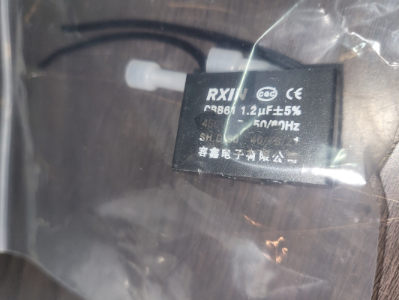 새로 구입한 콘덴서