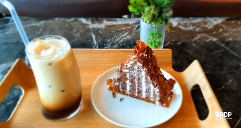 소노펠리체-델피노-더엠브로시아-울산바위뷰-카페