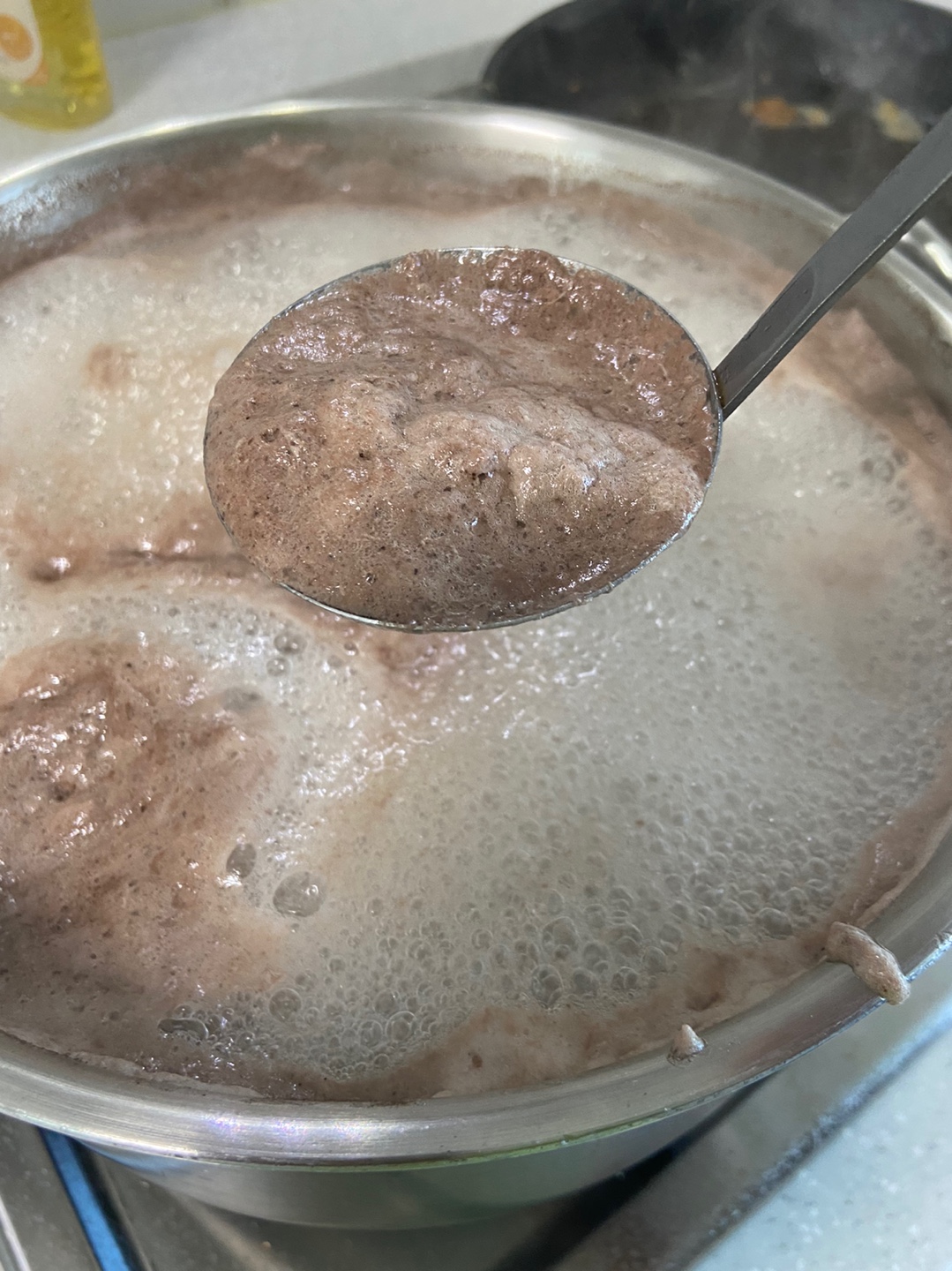 얼큰소고기장터국 스지요리