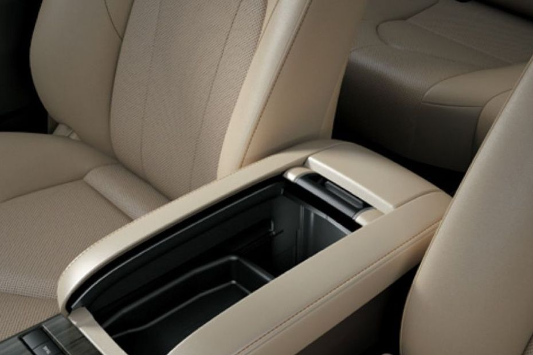 도요타 하이랜더 내부 디자인