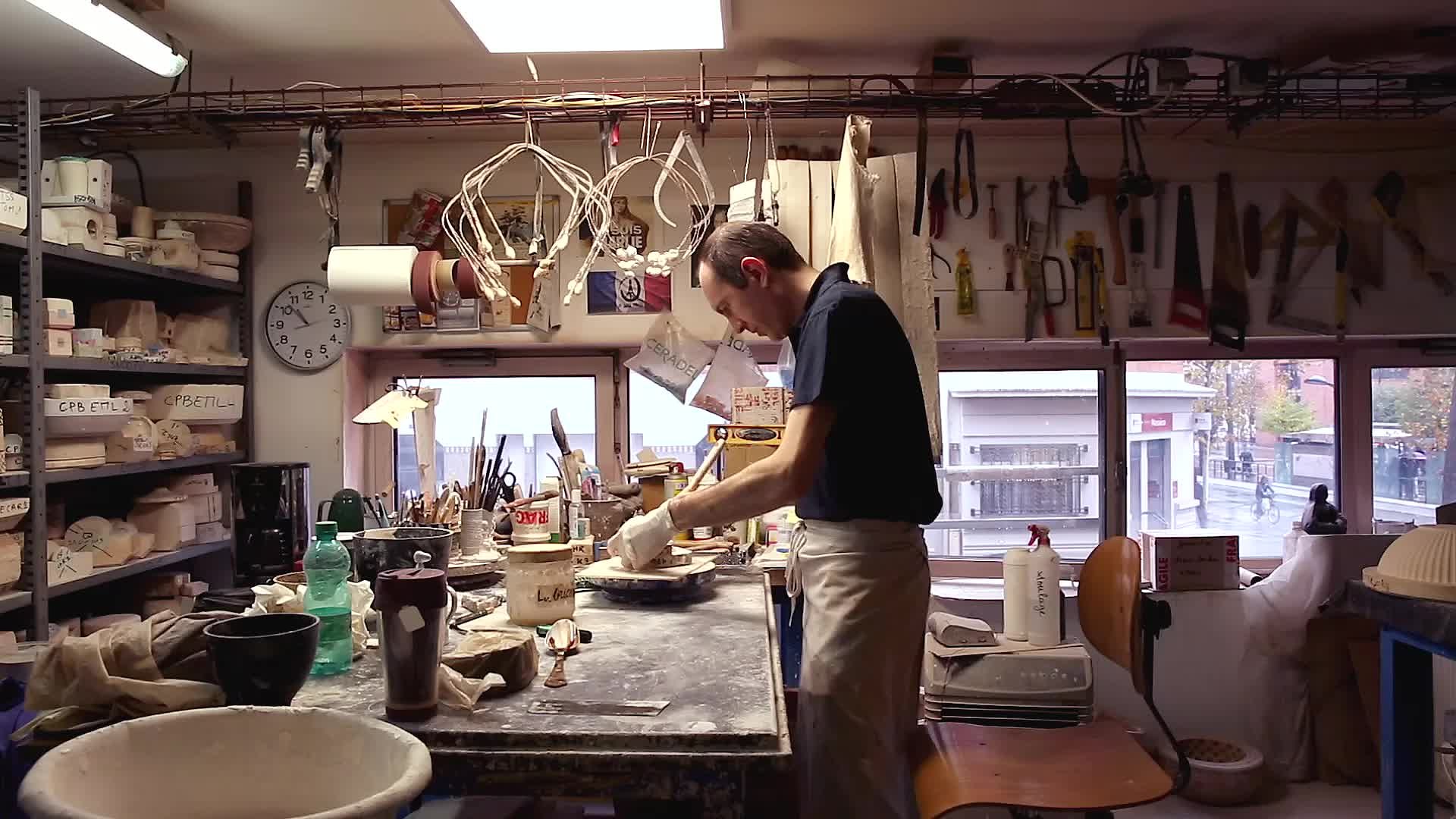 아스티에 드 빌라트 작업 중인 스튜디오