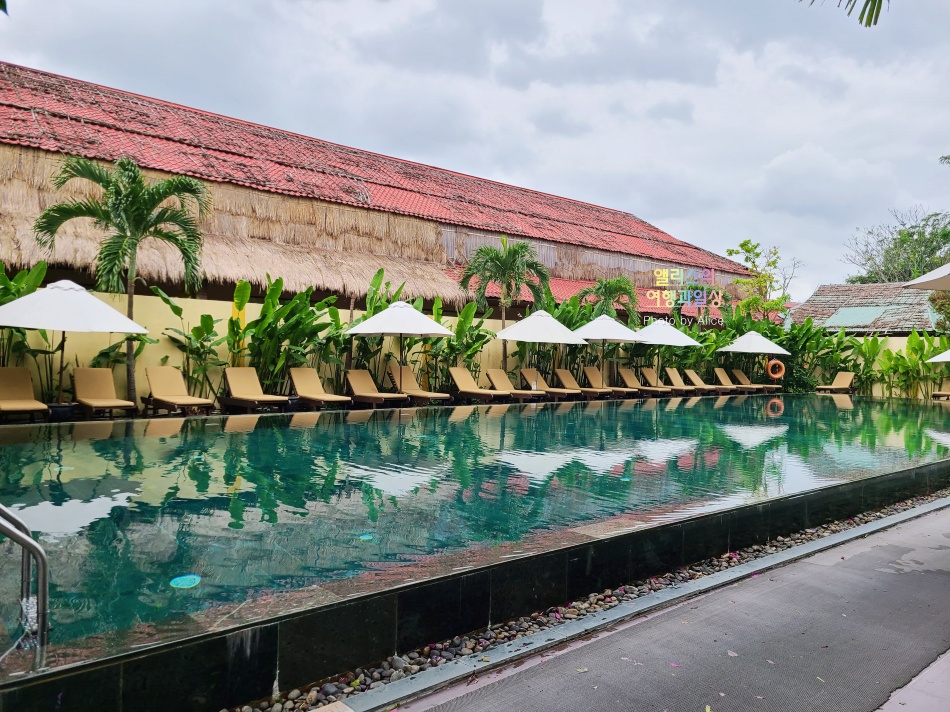 호이안 멀베리 컬렉션 실크빌리지 리조트 부대시설, 야외 수영장