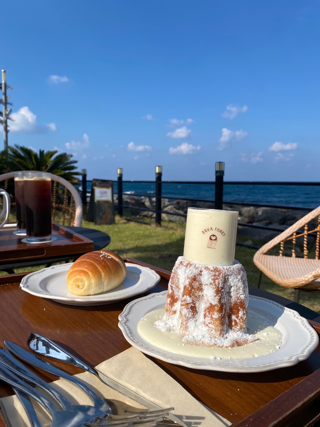 제주공항 용두암 용두암해변 비행기포토존 오션뷰 팡도르 시그니처메뉴 듀포레 대형카페 주차 리뷰 추천
