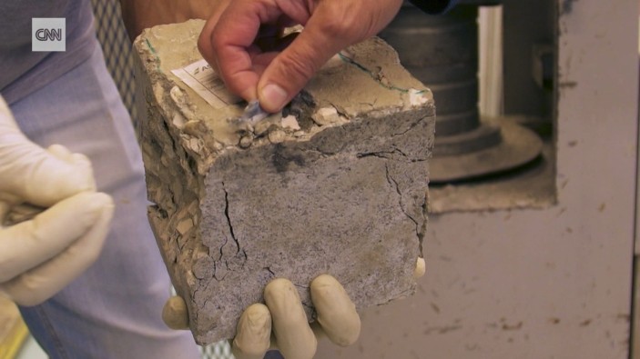 폐기 PPE 재활용, 콘크리트 균열 저항성과 강도 최대 22%까지 향상 VIDEO: Concrete Can Be Strengthened Through Recycled PPE Waste