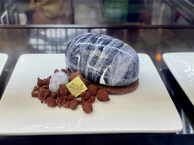 외도널서리-시그니처-디저트인-몽돌-쇼콜라