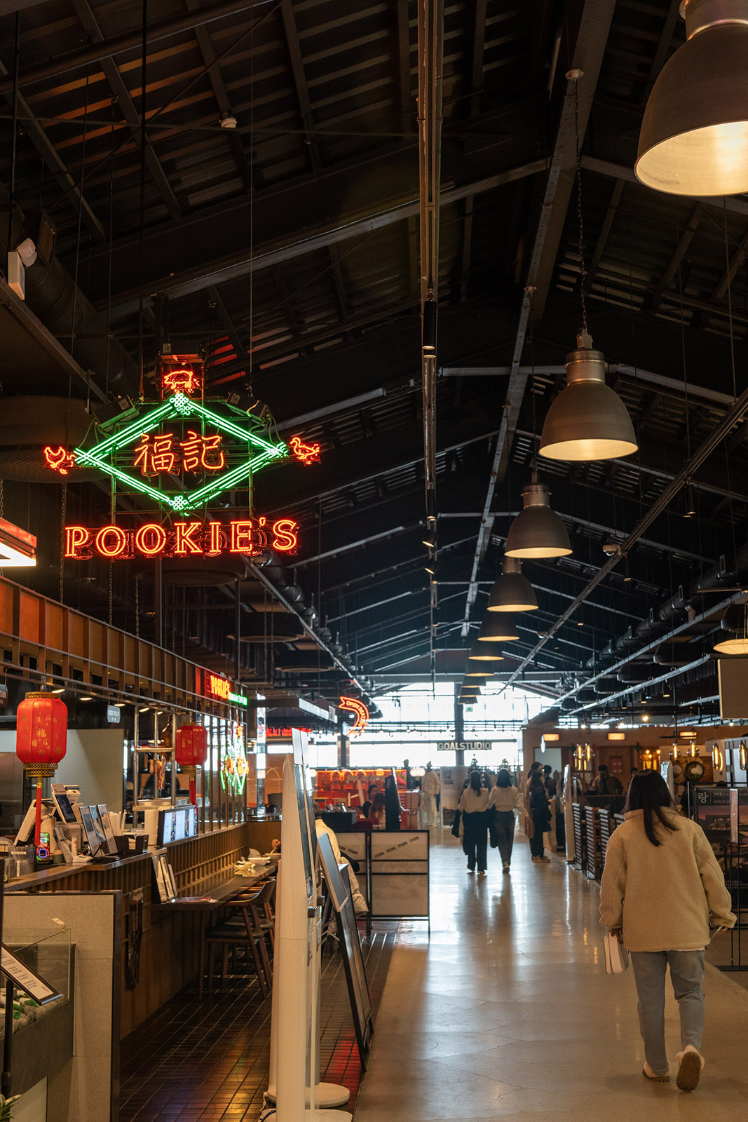 밀락더마켓(Millak the Market) 내부.