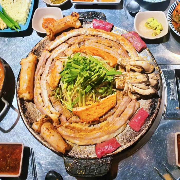 생방송오늘저녁 왕십리 한우 곱창 밀키트 온라인 택배 판매 대창 양깃머리 모듬구이 곱창집 맛집 추천
