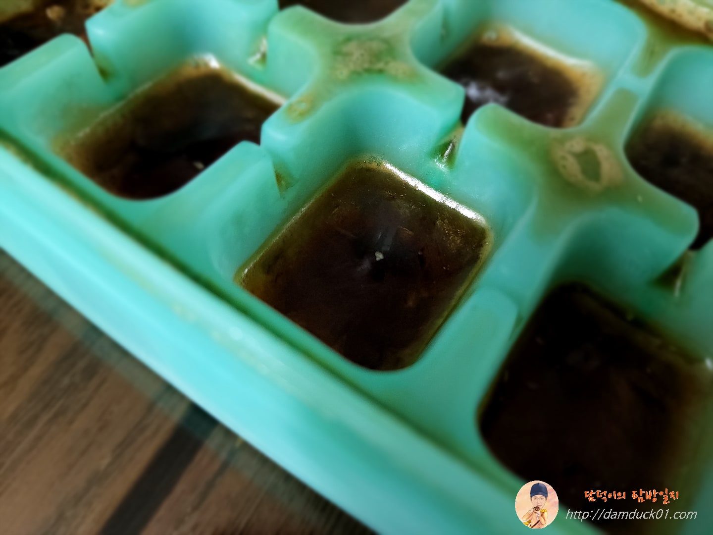 잘 얼은 에스프레소 인텐소