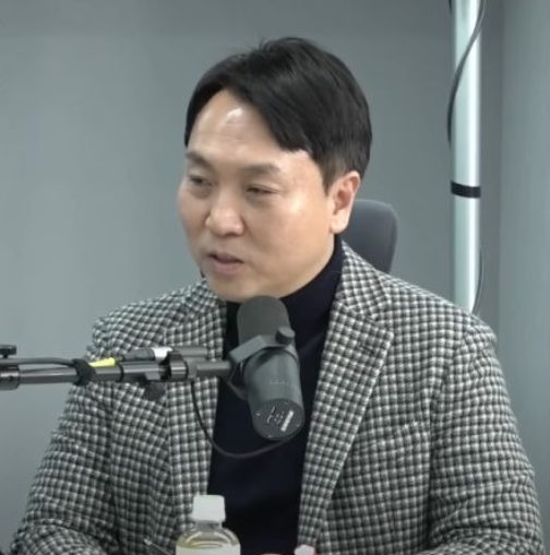 봉지욱-기자-프로필-사진