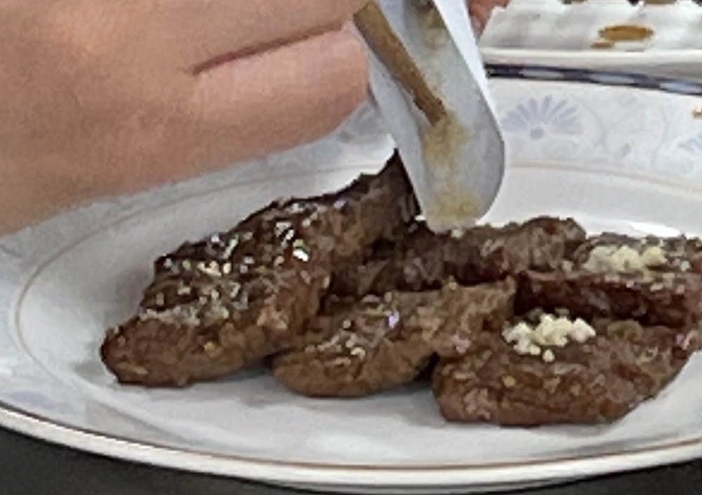 한식조리기능사 실기시험 준비 - 너비아니 - 고명으로 잣가루 올리기